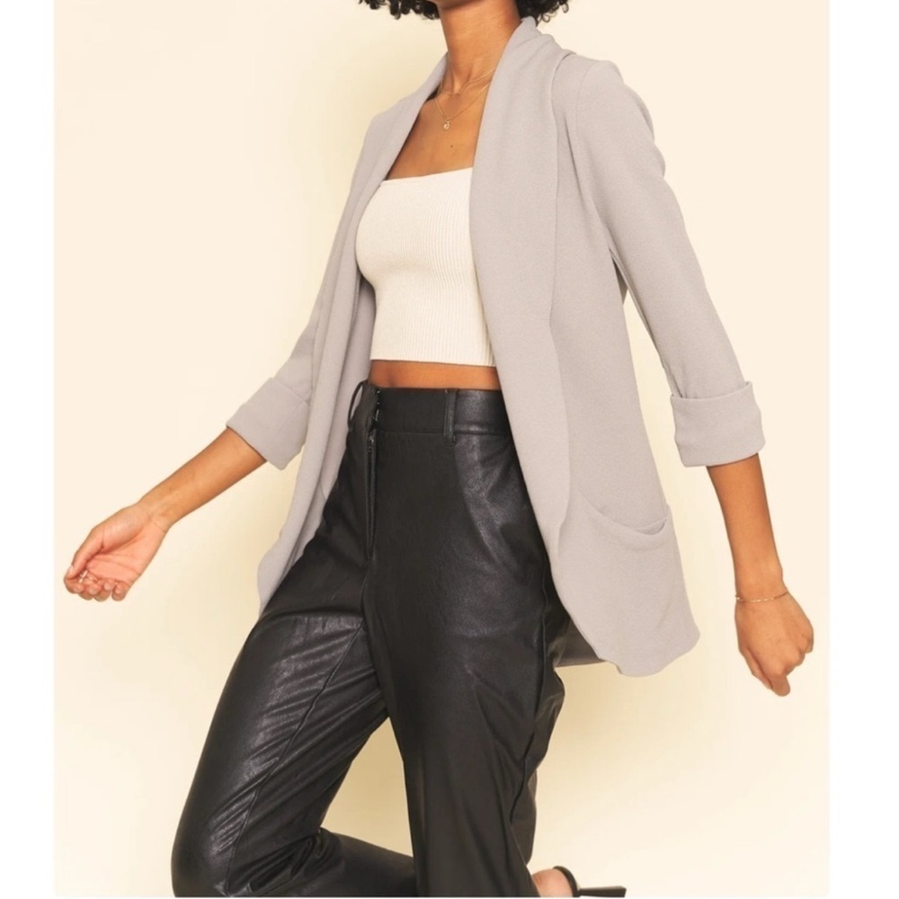 Stoosh half sleeve Cream/Gray Blazer size Medium with pockets